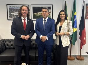 Screenshot_20250617_210003_WhatsApp