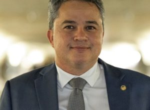 ef6164189-5b20-417c-a1d2-d36d21f5c071-3-560x600